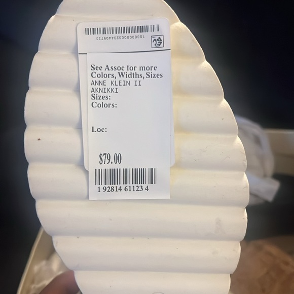 Anne Klein Ice Leopard wedge sandal. Size 6.5 - Picture 3 of 6